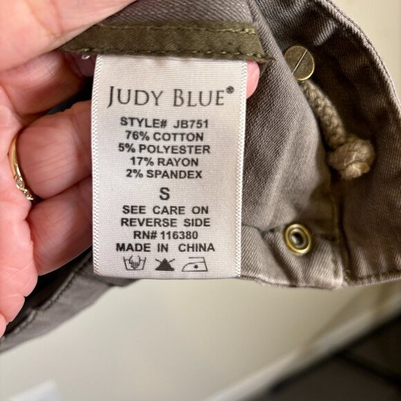 Judy Blue Cargo Utility Olive Jacket Won't Lose My Way Military - Picture 9 of 12